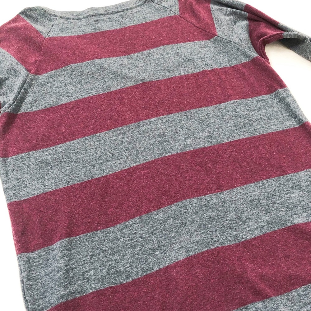 Aritzia TNA Pomona Striped V Neck Oversized Soft Casual T Shirt Rolled Sleeve XS - Picture 12 of 16